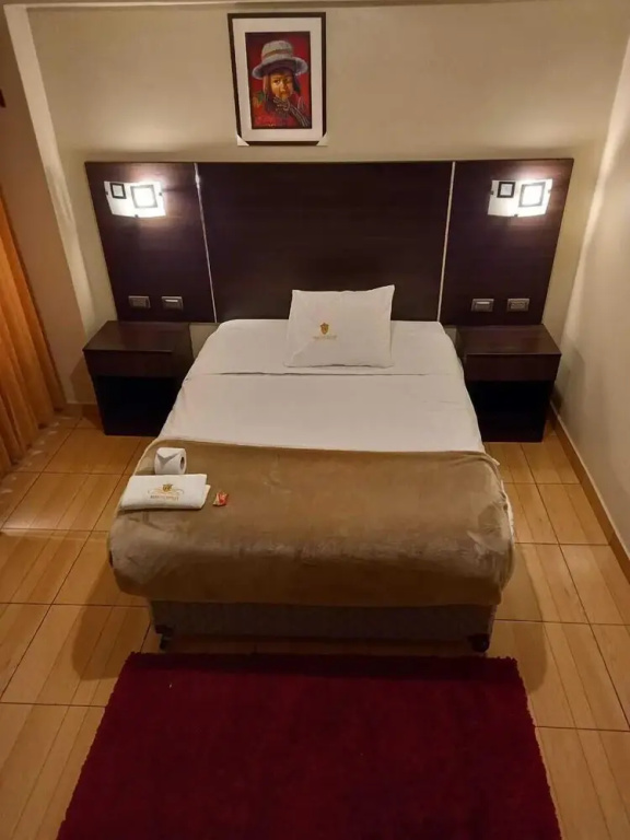 Standard Double room with city view (full double bed)