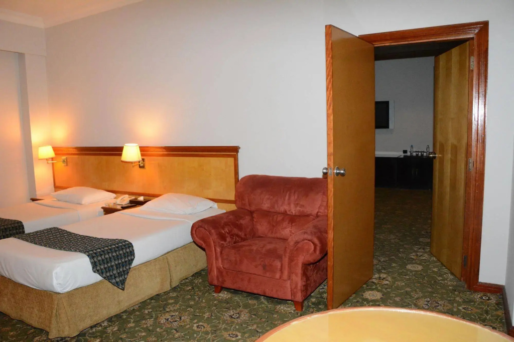 Phoenicia Hotel-Hoora - фото 12