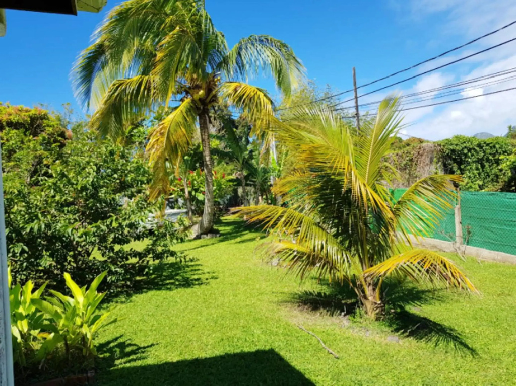 Bungalow d'une chambre avec vue sur la ville et jardin clos a Fort de france