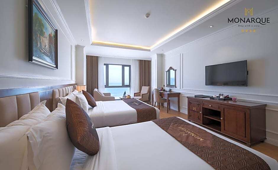 Monarque Hotel Danang