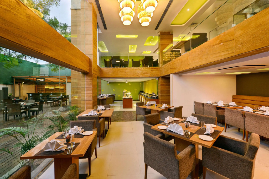 Food & Beverage