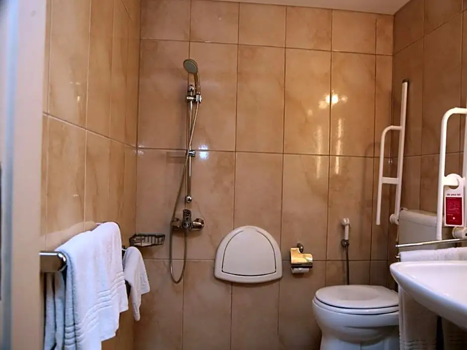 Ramada by Wyndham Downtown Beirut - Chambres