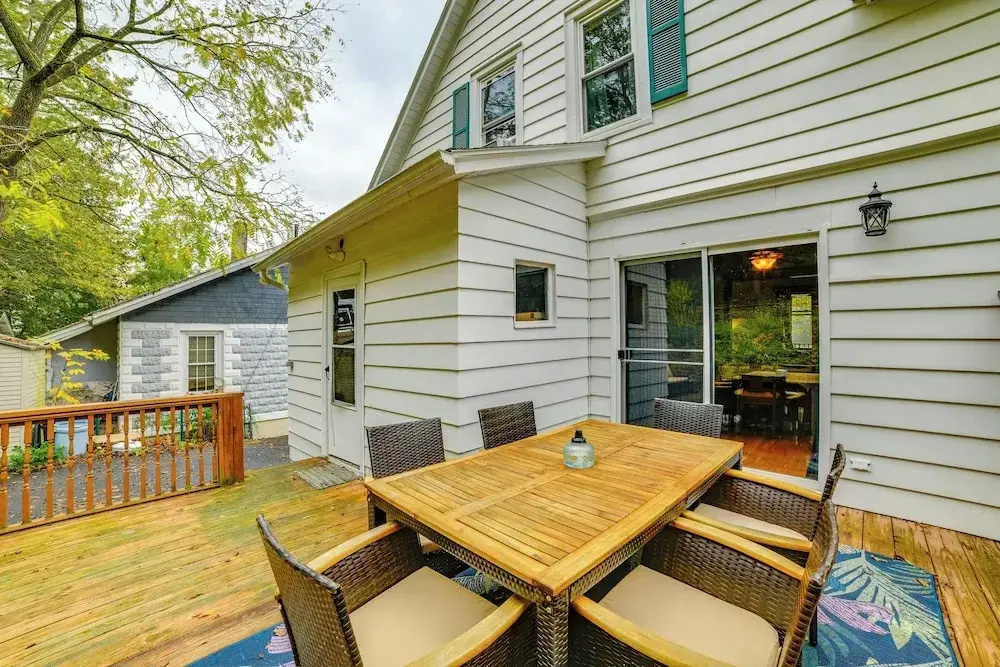 1 Mi to Dtwn Binghamton: Pet-friendly Home w/ Deck