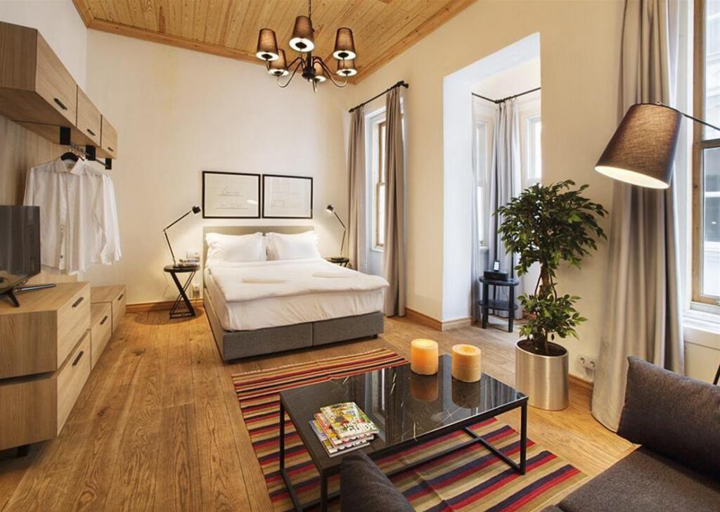 Cosy flat. Cozy flat.