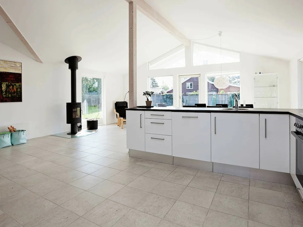 Cozy Holiday Home in Væggerløse With Private Whirlpool - фото 14