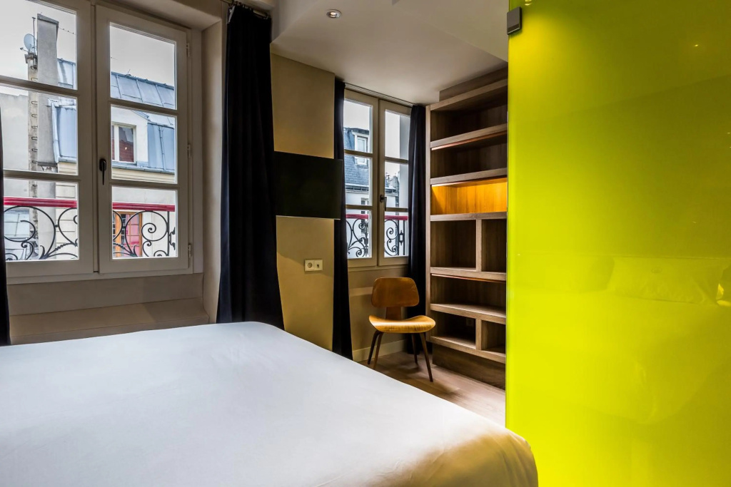 Отель Hotel de Lille в Париже