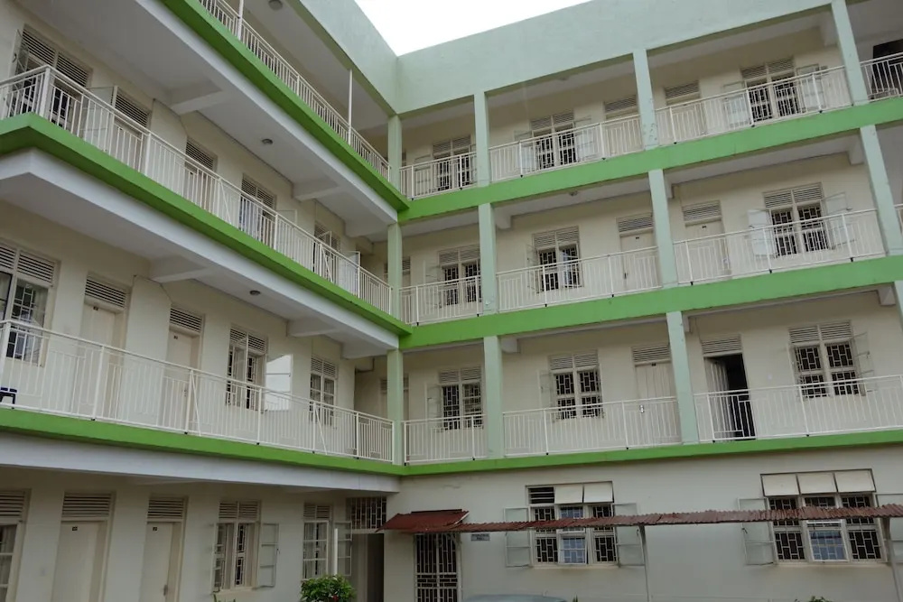 Travel Hotel