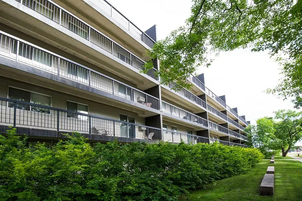 Winnipeg Executive Suites - Polo Park - фото 1