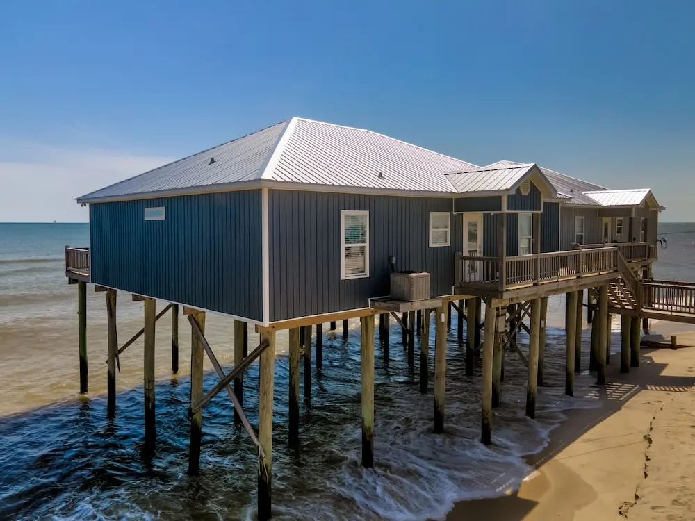 Beach Music - Gorgeous And Gulf Front! Large Deck Allows You To Stargaze With The Waves Crashing Beneath You. 4 Bedroom Home by RedAwning