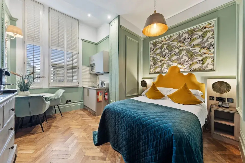 Luxury room
