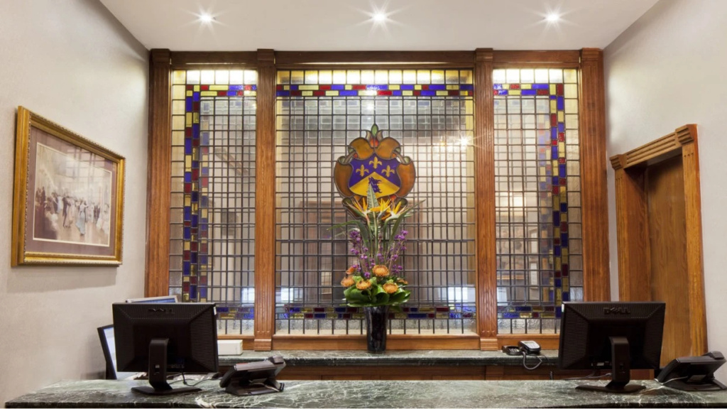 Gem Strathmore Hotel — фото