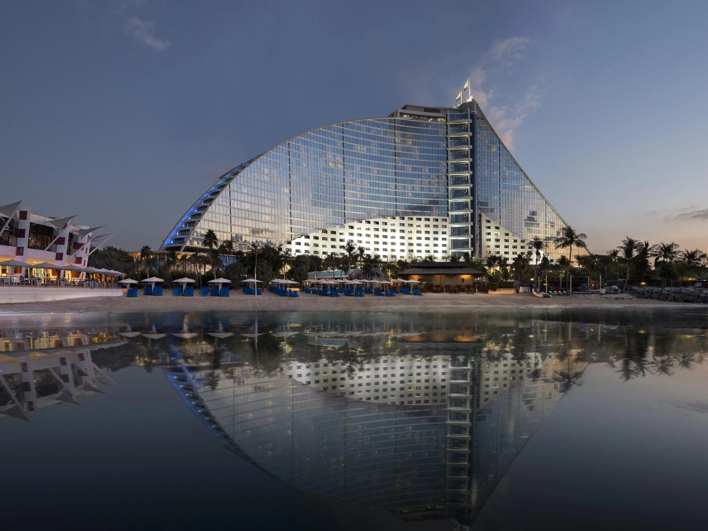Jumeirah Beach Hotel Dubai — фото