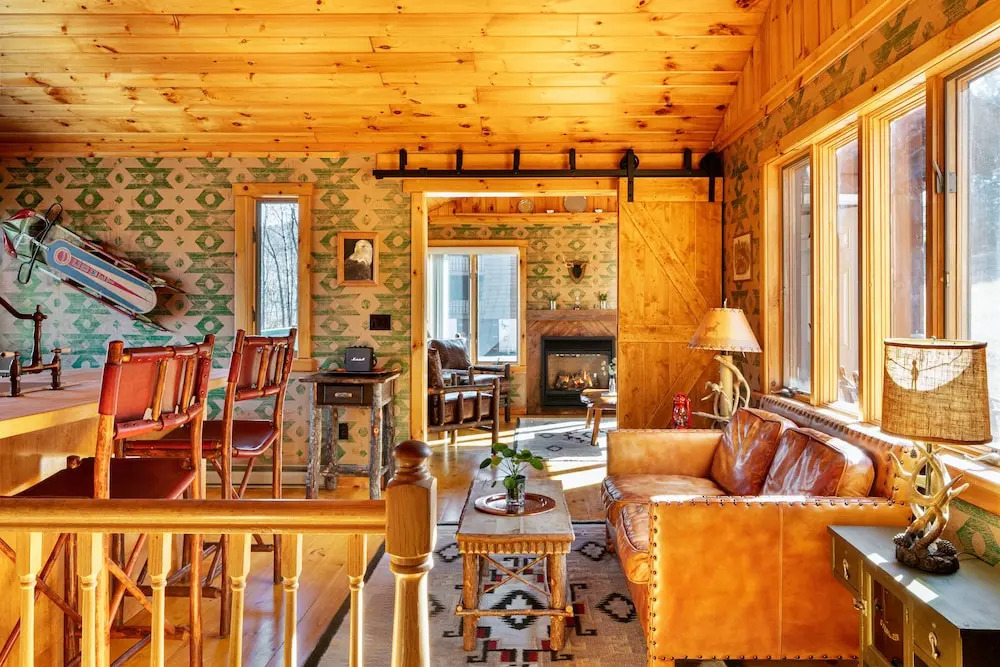 Urban Cowboy Lodge by null