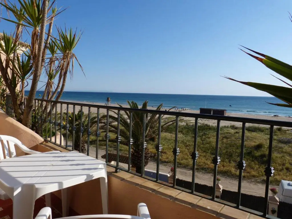 Standard Double room with sea view (full double bed)