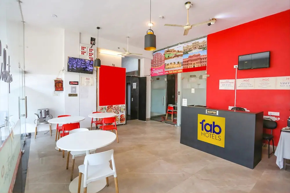 FabHotel Grand Capitol