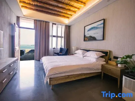 Standard Double room with sea view (full double bed)