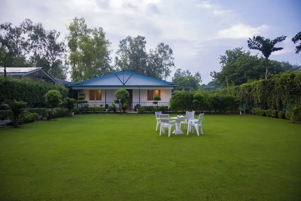 Alaya Stays Krishna Manor 3BHK With Pool