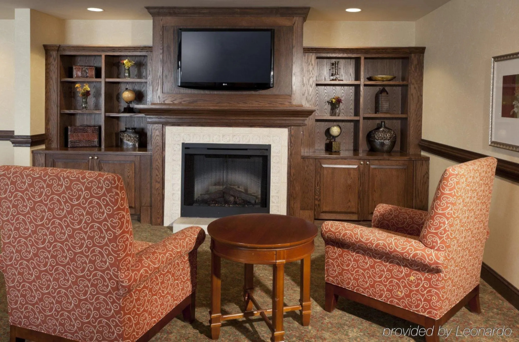 Lobby & Reception