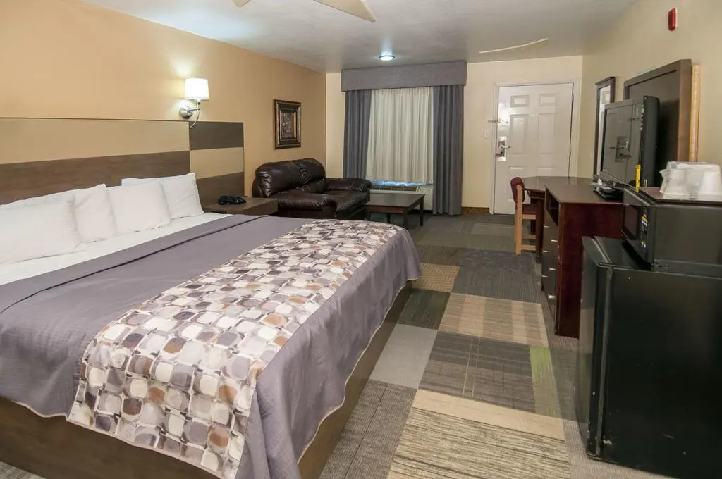OYO Hotel Shenandoah Woodlands