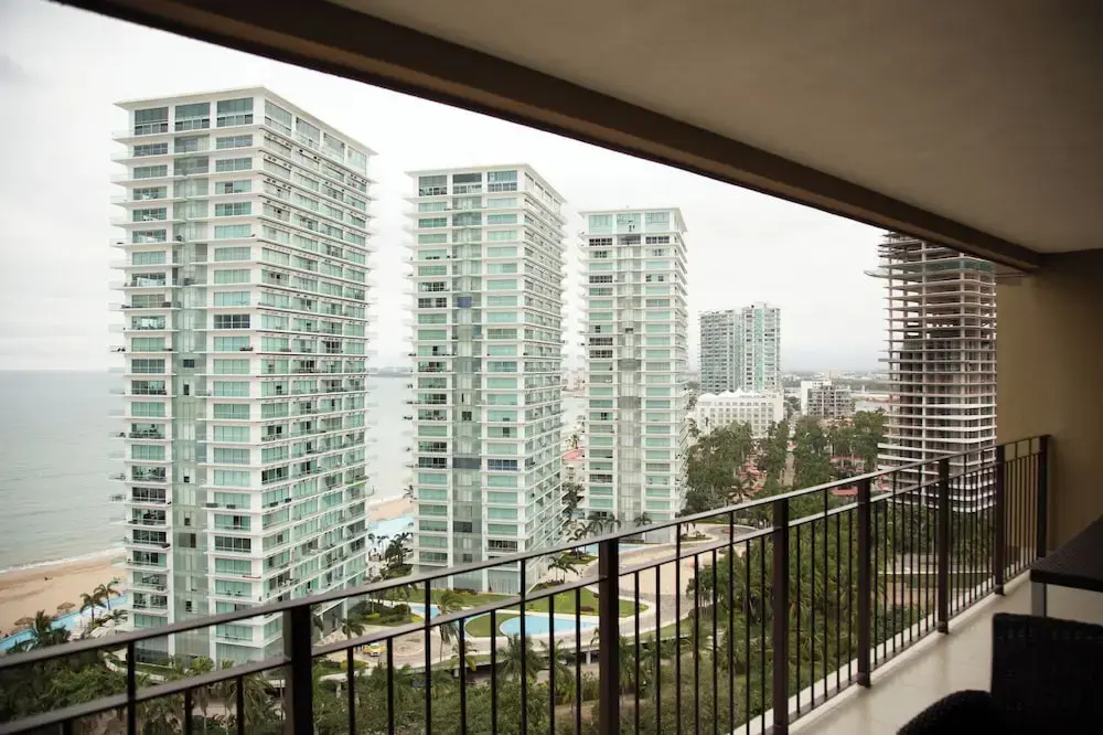 Gorgeous 15 Floor Grand Venetian