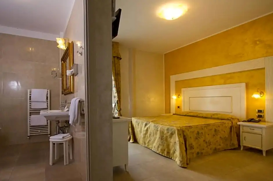 Hotel Diplomat Palace - Chambres