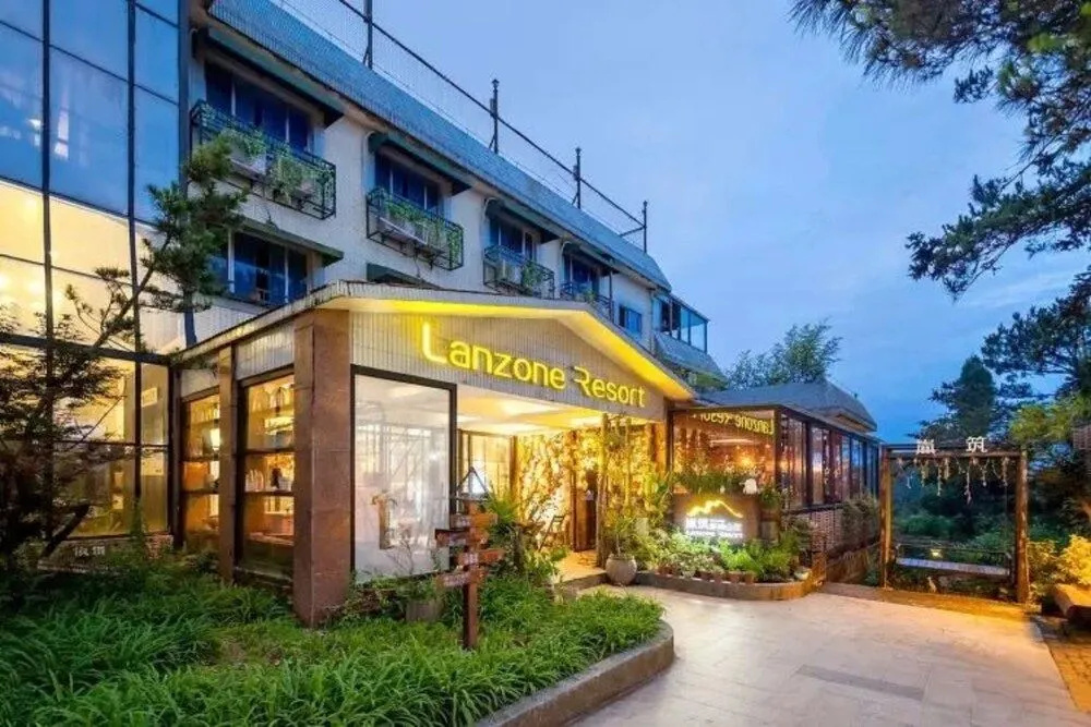 Hotel photo 1