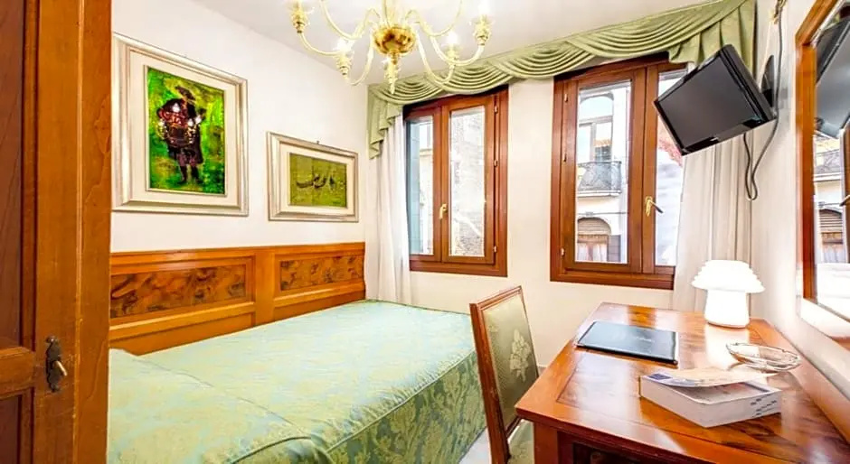 Antica Casa Carettoni - Chambres