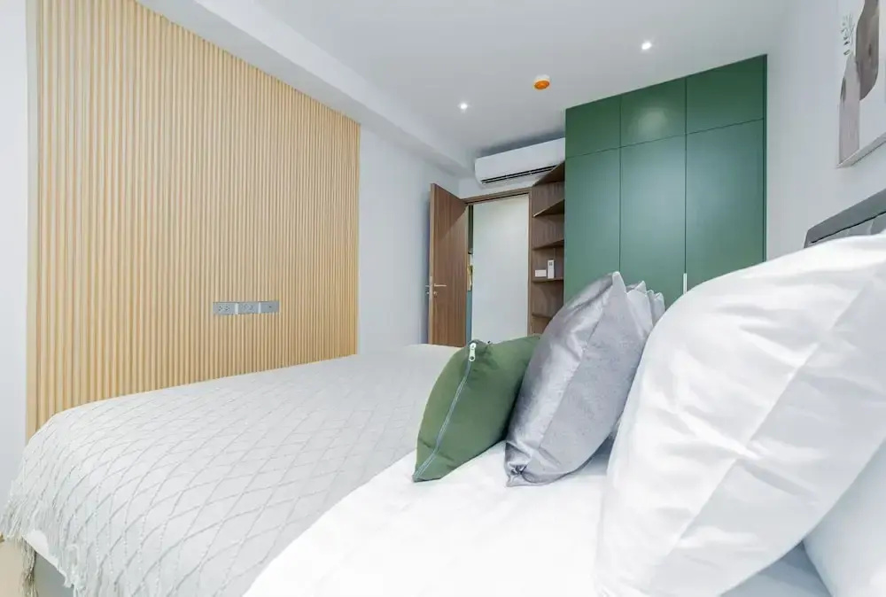 2BR Beachside 200 m to BangTao beach