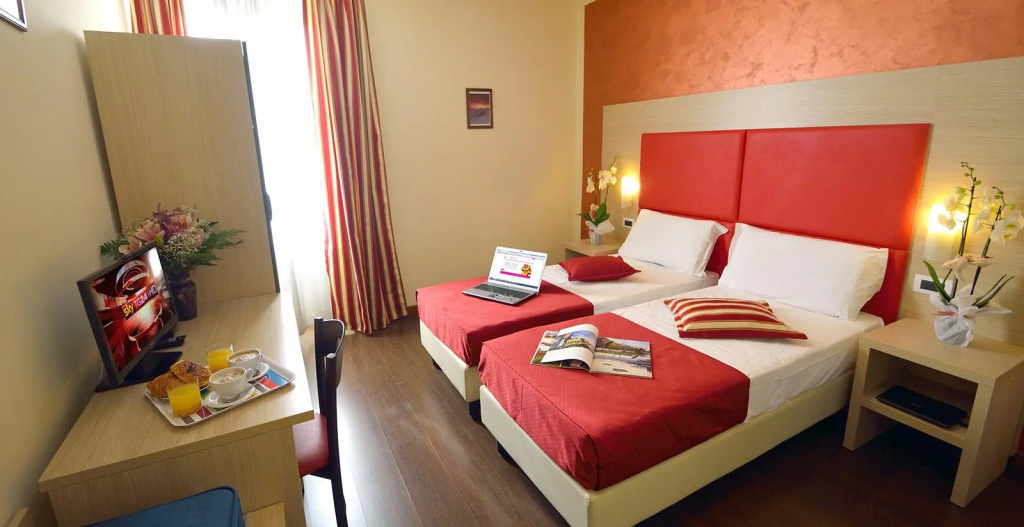 Standard Double room (full double bed)