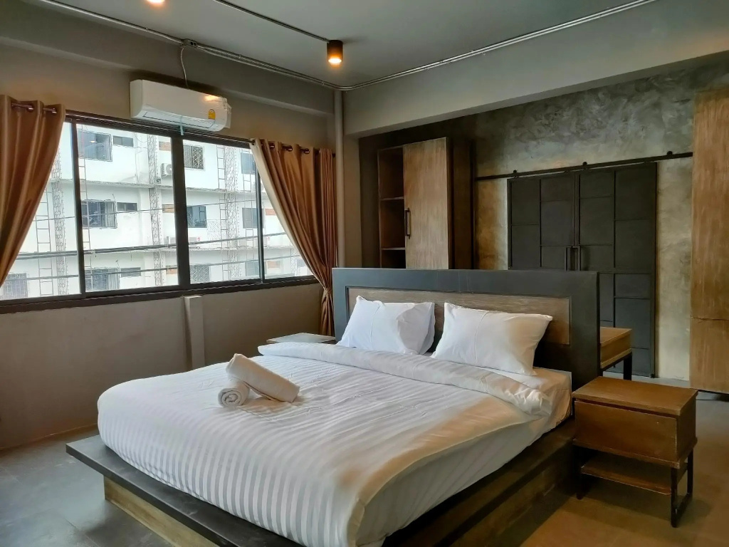Premier Hostel Chiang Mai Room Type - Luxury Room