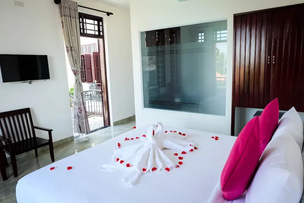 Standard Double room with view (full double bed)