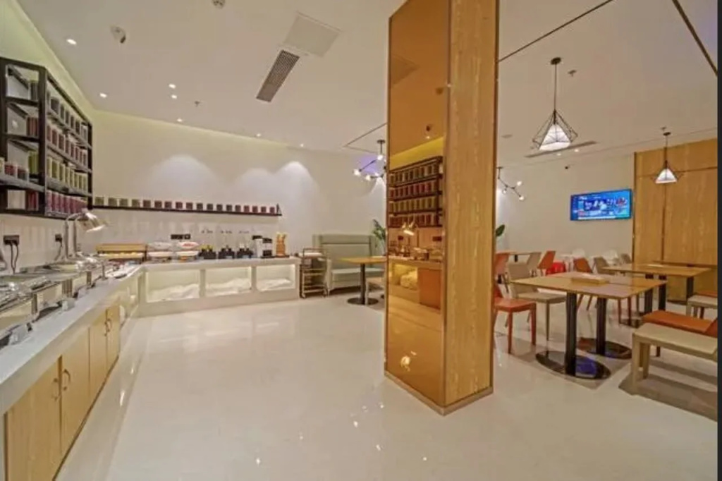 Food & Beverage