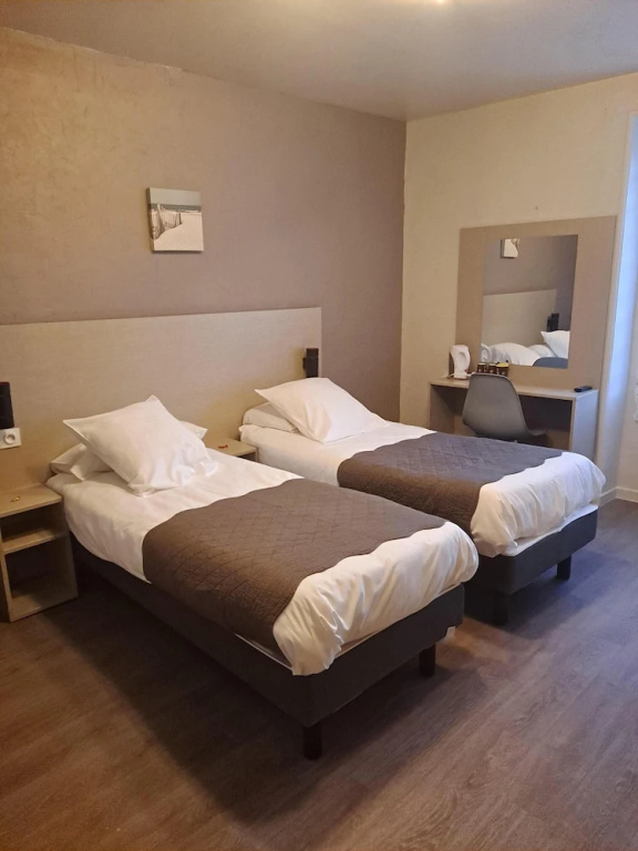 Economy room