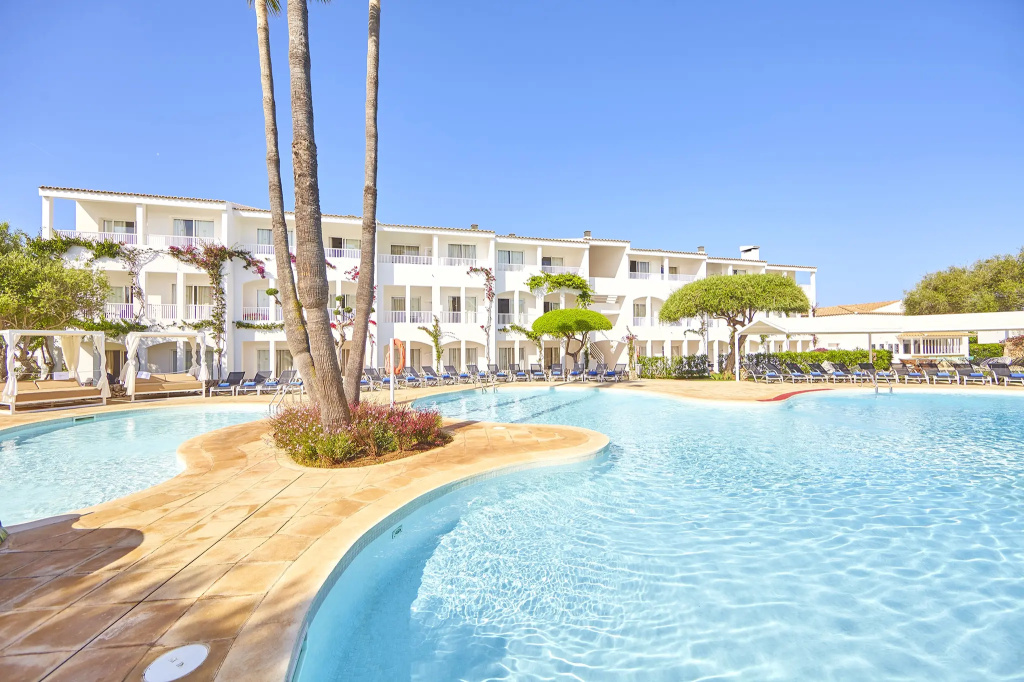 Beach & Waterfront