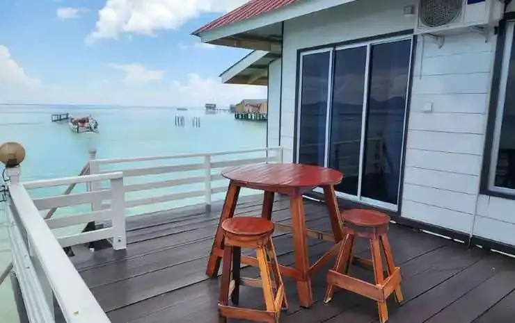 Balcony & Terrace