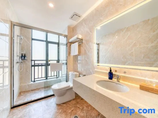 Двухместный номер Deluxe двуспальная кровать в Hanting Hotel Qinhuangdao Quante Field