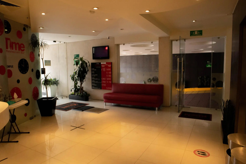 Hotel photo 2