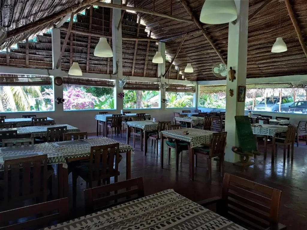 Moheli Laka Lodge