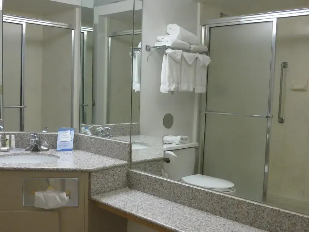 Baymont Inn & Suites Omaha - Général