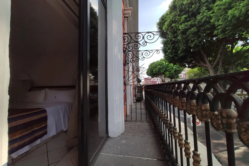 Balcony & Terrace