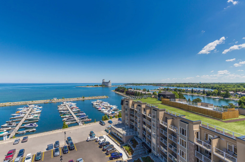 Beach & Waterfront
