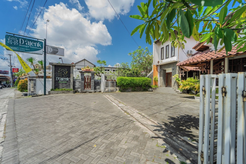 D Ajenk Boutique Villa by BHATARA