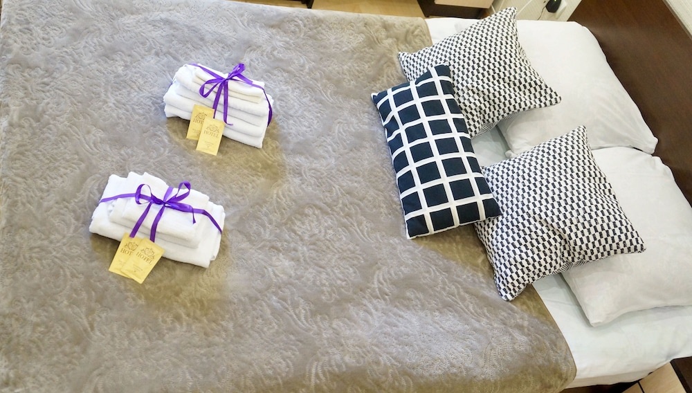 Like guest house — 3