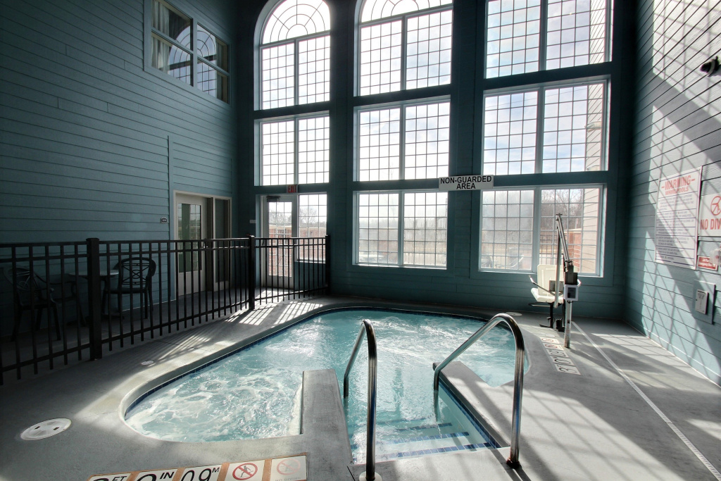 Holiday Inn Express Hotel & Suites Milwaukee Airport by IHG - Général
