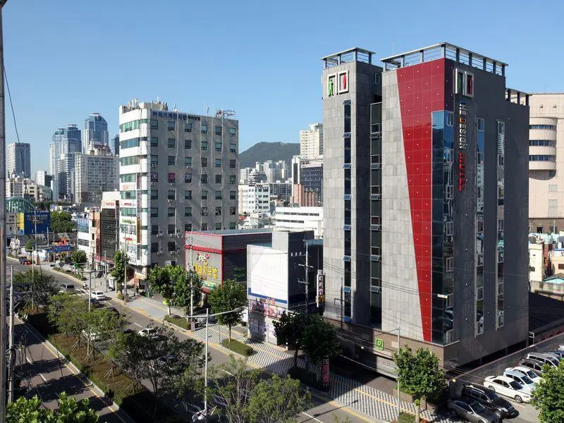 Brown Dot Hotel Sasang Renecite - Chambres