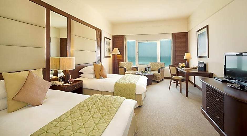 Danat Jebel Dhanna Resort