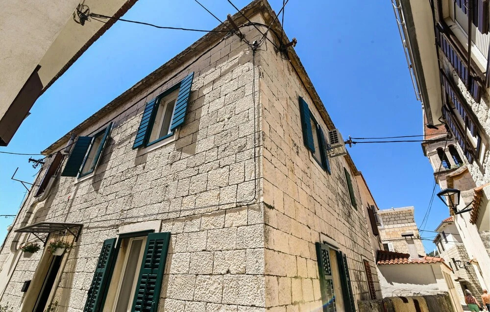 Stunning Home in Seget Donji With Wifi and 1 Bedrooms