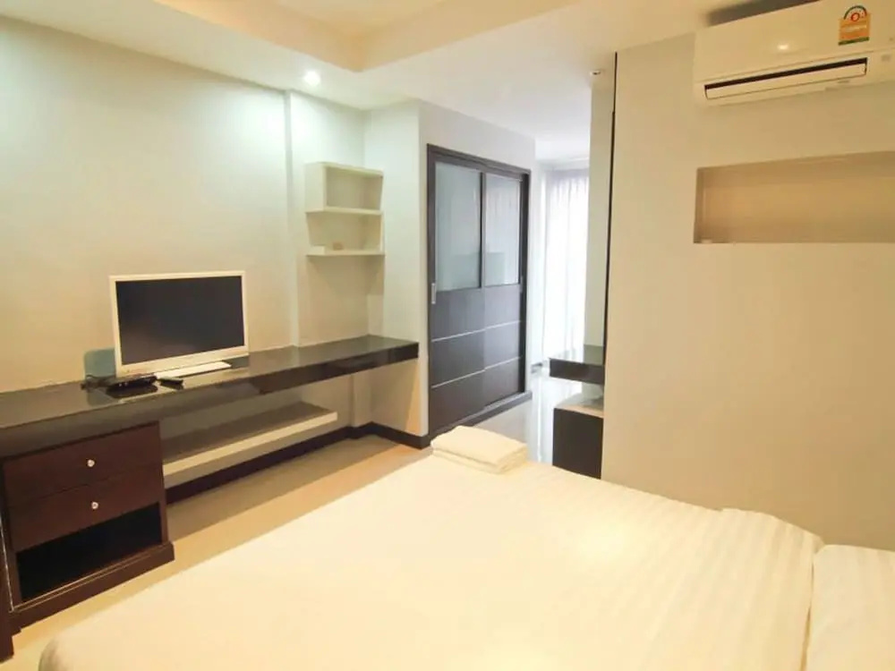Standard Double room with balcony and with city view (full double bed)