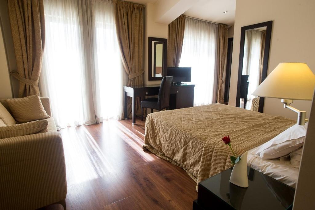 Double Junior Suite (full double bed and sofa)