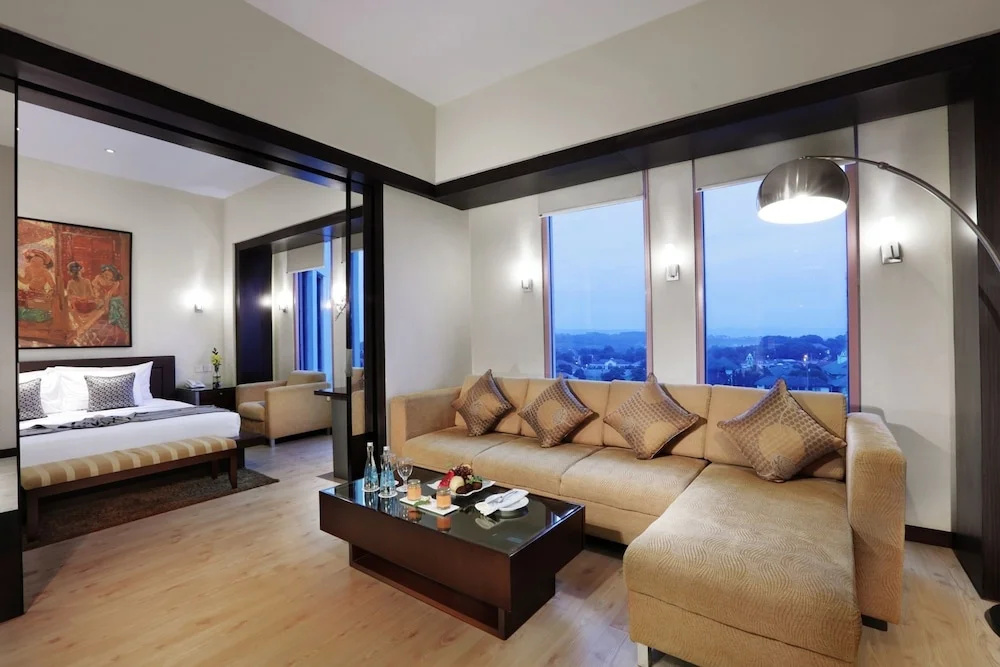 Executive Double room (full double bed)